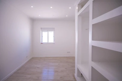 Moradia T2 para Venda em Albufeira e Olhos de Água