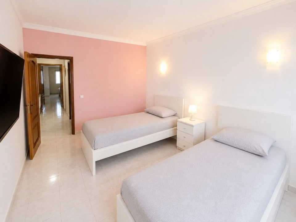 Apartamento T2 para Venda em Albufeira e Olhos de Água Foto 11