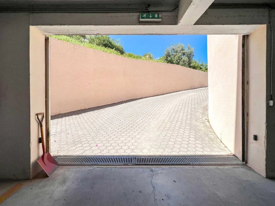 Garagem para Venda em Portimão Foto 7