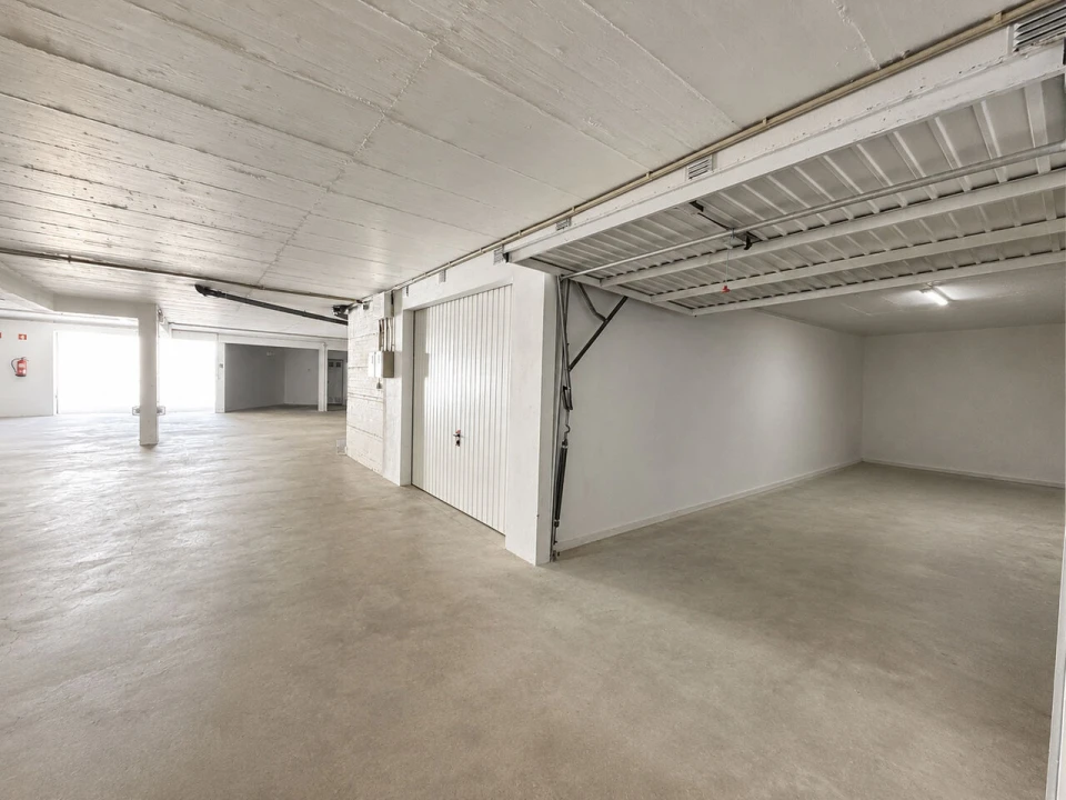Garagem para Venda em Portimão Foto 2