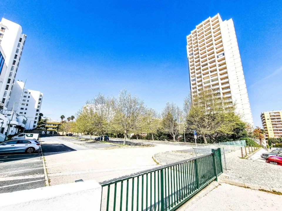 Apartamento T1 para Venda em Portimão Foto 21