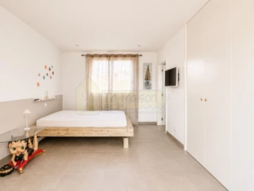 Moradia T4 para Venda em Loule (São Clemente)