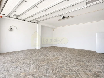 Moradia T4 para Venda em Loule (São Clemente)