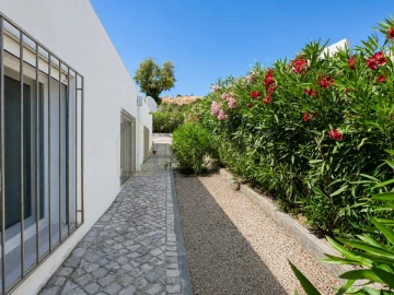 Moradia T4 para Venda em Loule (São Clemente)
