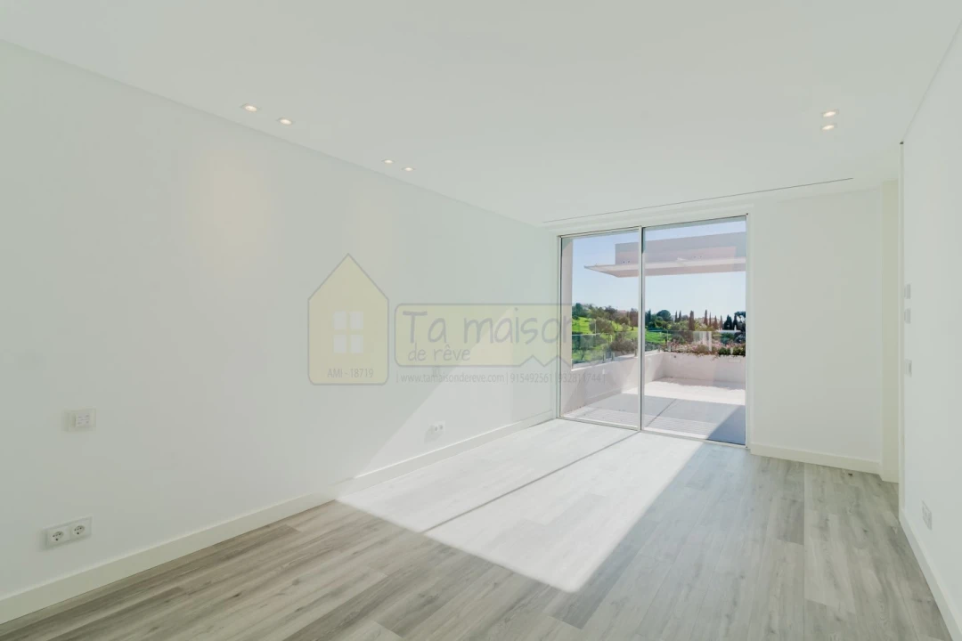 Moradia T5 para Venda em Almancil Foto 20