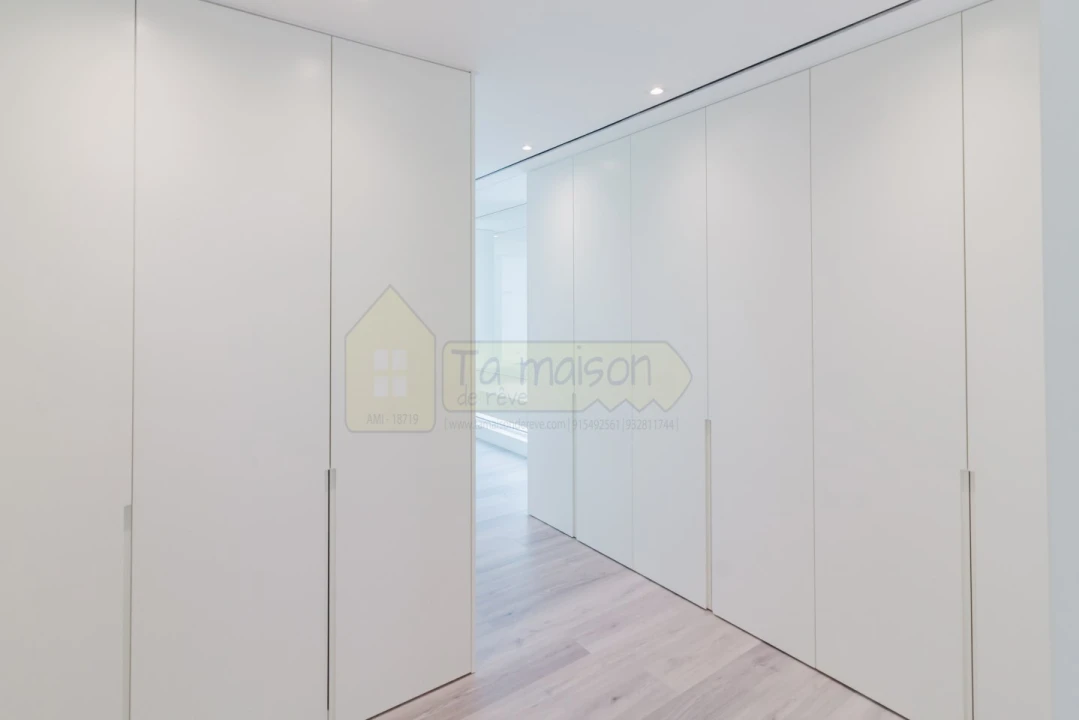Moradia T5 para Venda em Almancil Foto 23