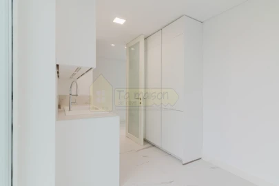 Moradia T5 para Venda em Almancil