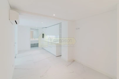 Moradia T5 para Venda em Almancil