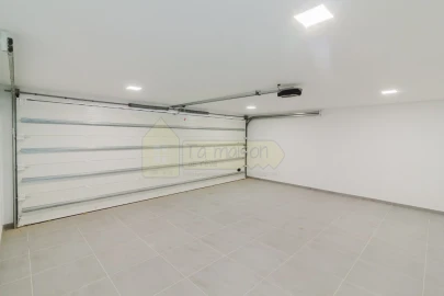 Moradia T5 para Venda em Almancil