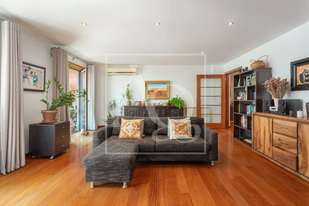 Apartamento T3 para Venda em Carnaxide e Queijas Foto 5