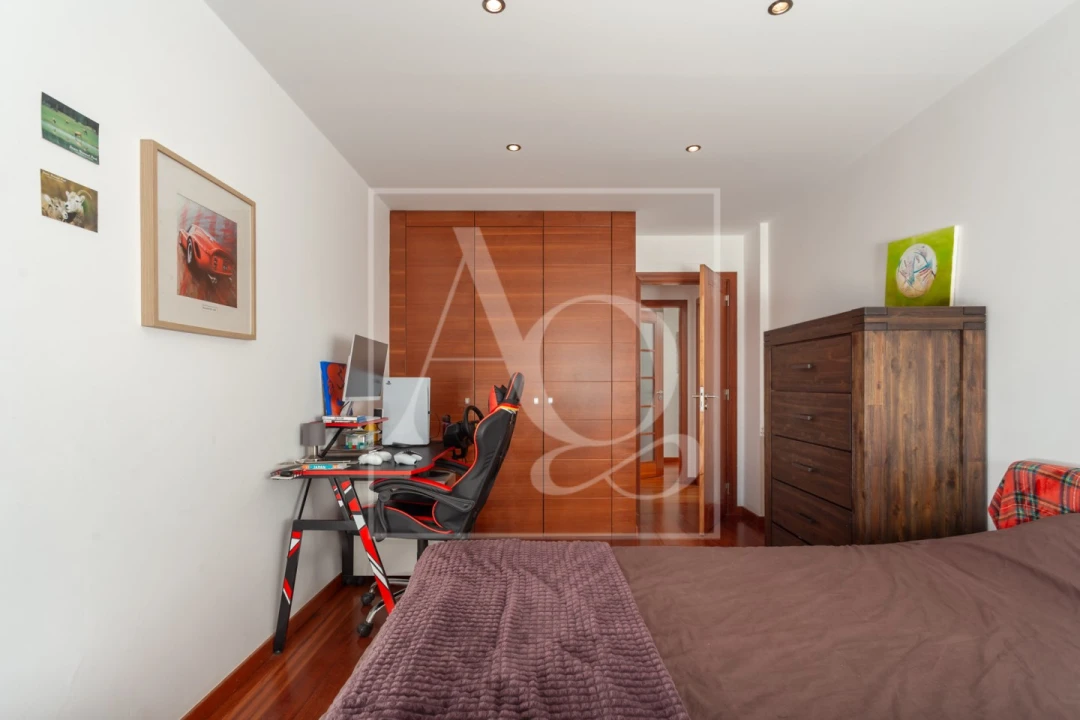 Apartamento T3 para Venda em Carnaxide e Queijas Foto 18