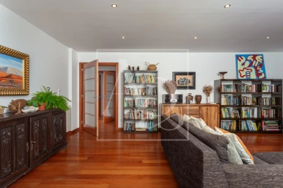 Apartamento T3 para Venda em Carnaxide e Queijas