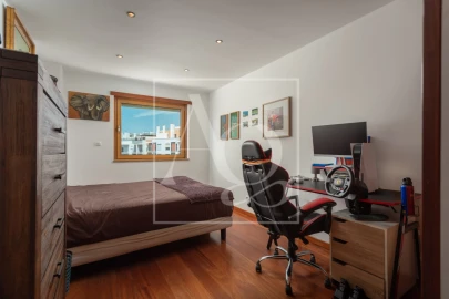 Apartamento T3 para Venda em Carnaxide e Queijas
