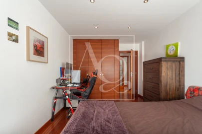 Apartamento T3 para Venda em Carnaxide e Queijas