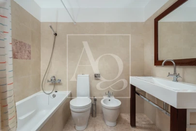 Apartamento T3 para Venda em Carnaxide e Queijas