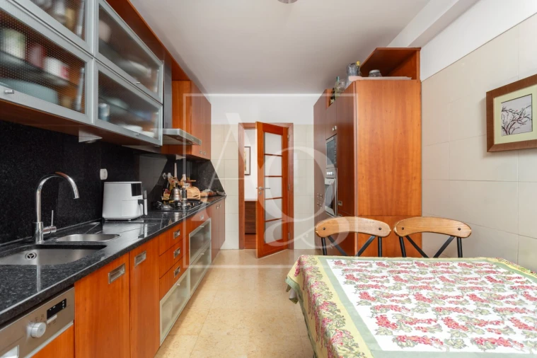 Apartamento T3 para Venda em Carnaxide e Queijas Foto 11