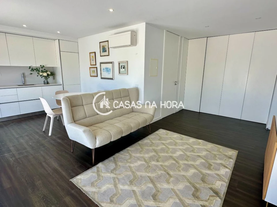 Apartamento T1 para Arrendamento em Charneca de Caparica e Sobreda Foto 2