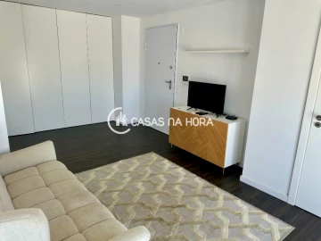 Apartamento T1 para Arrendamento em Charneca de Caparica e Sobreda