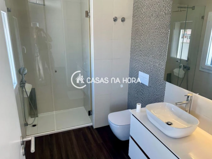 Apartamento T1 para Arrendamento em Charneca de Caparica e Sobreda Foto 17