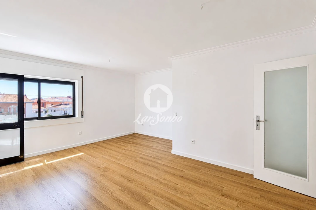 Apartamento T2 para Venda em Rio Tinto Foto 5