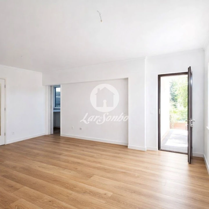 Apartamento T2 para Venda em Rio Tinto Foto 6