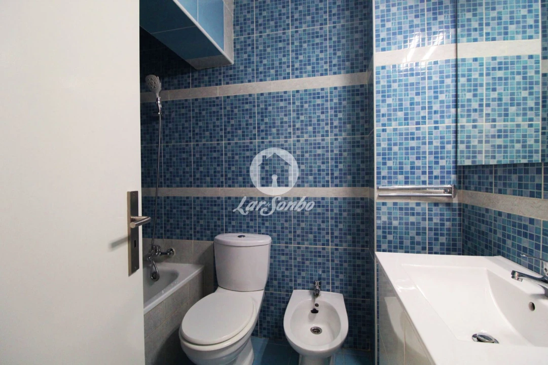 Apartamento T2 para Venda em Rio Tinto Foto 13