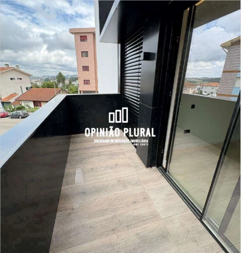 Apartamento T3 para Venda em Gondomar (São Cosme), Valbom e Jovim