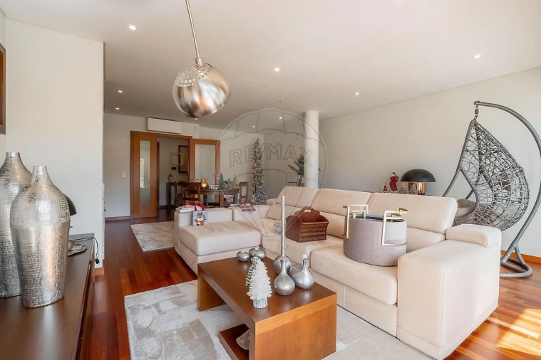 Apartamento T3 para Venda em Cidade da Maia Foto 3