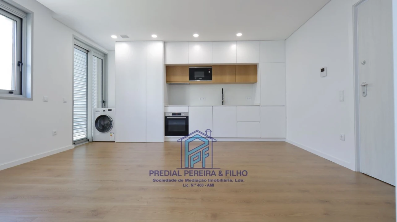 Apartamento T1 para Arrendamento em Rio Tinto Foto 5