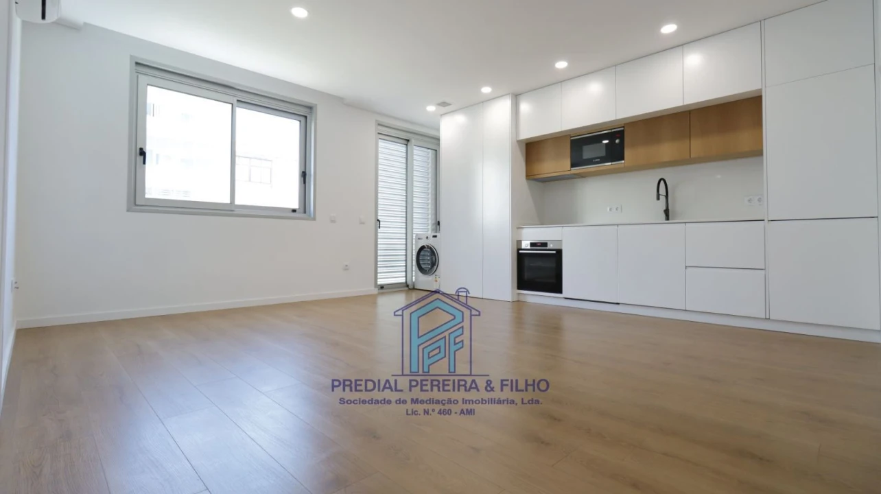 Apartamento T1 para Arrendamento em Rio Tinto Foto 7