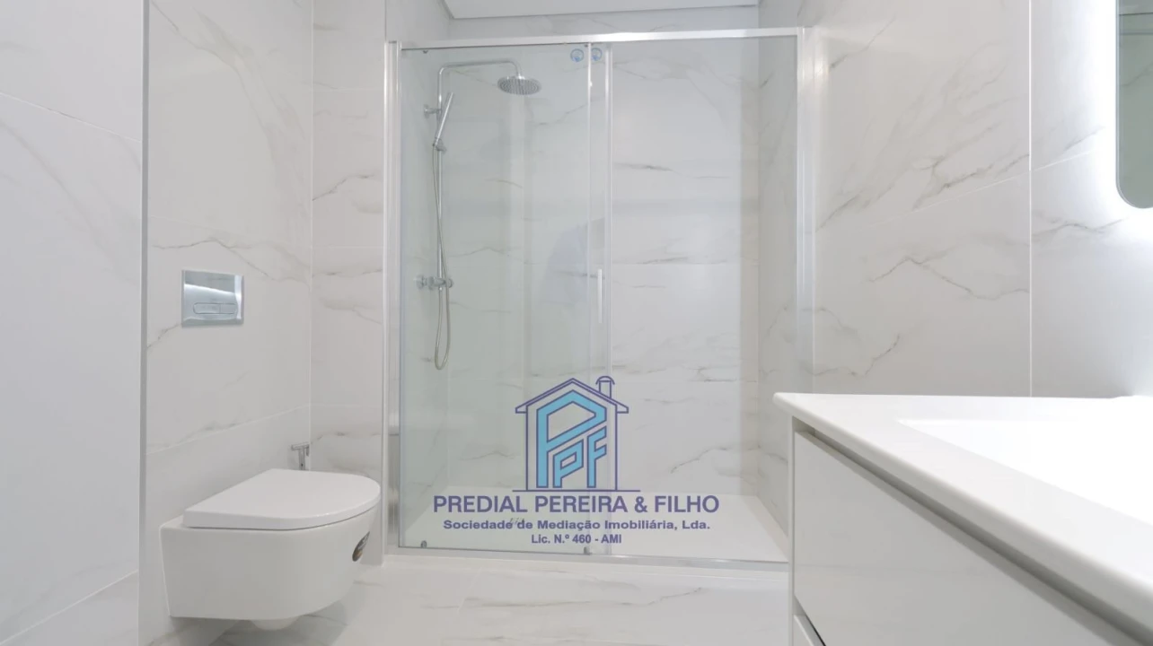 Apartamento T1 para Arrendamento em Rio Tinto Foto 10