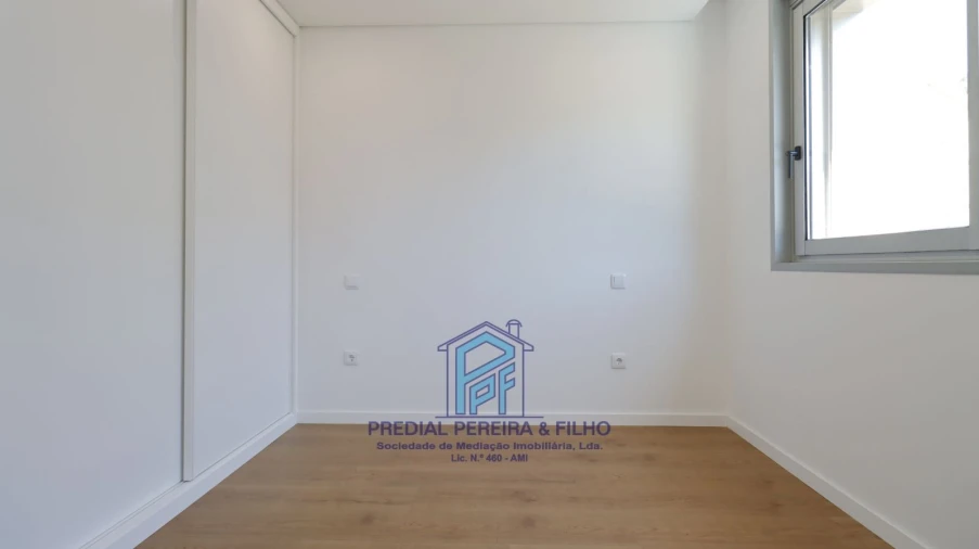 Apartamento T1 para Arrendamento em Rio Tinto Foto 22