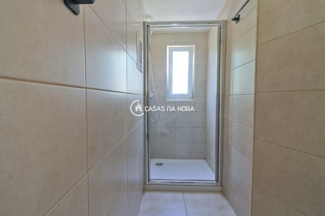 Apartamento T1 para Arrendamento em Aldoar, Foz do Douro e Nevogilde Foto 21