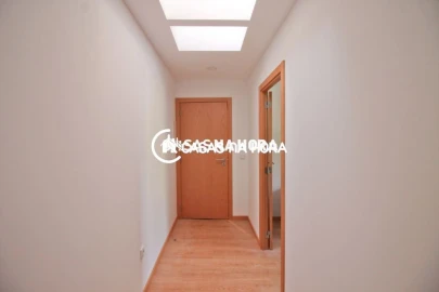 Apartamento T1 para Arrendamento em Aldoar, Foz do Douro e Nevogilde