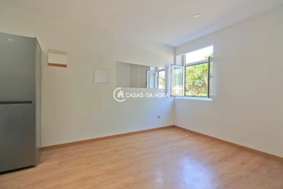 Apartamento T1 para Arrendamento em Aldoar, Foz do Douro e Nevogilde