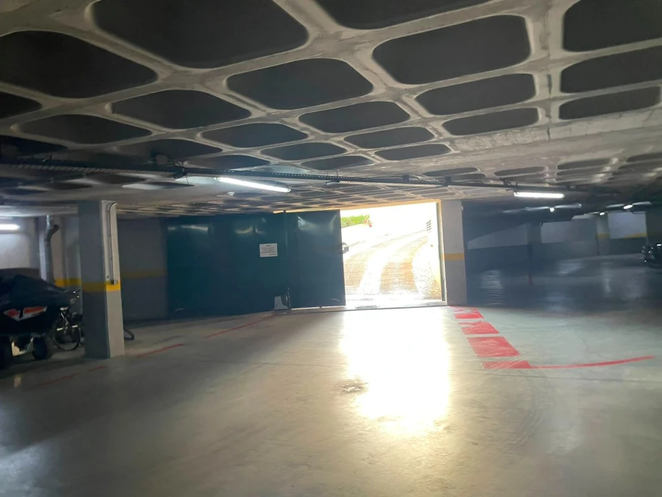 Apartamento T1 para Venda em Carcavelos e Parede Foto 20