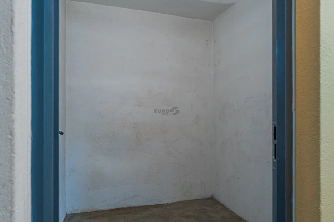 Apartamento T1 para Venda em Carcavelos e Parede Foto 23