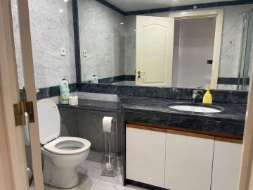 Apartamento T1 para Venda em Carcavelos e Parede