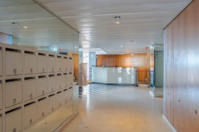 Apartamento T1 para Venda em Carcavelos e Parede