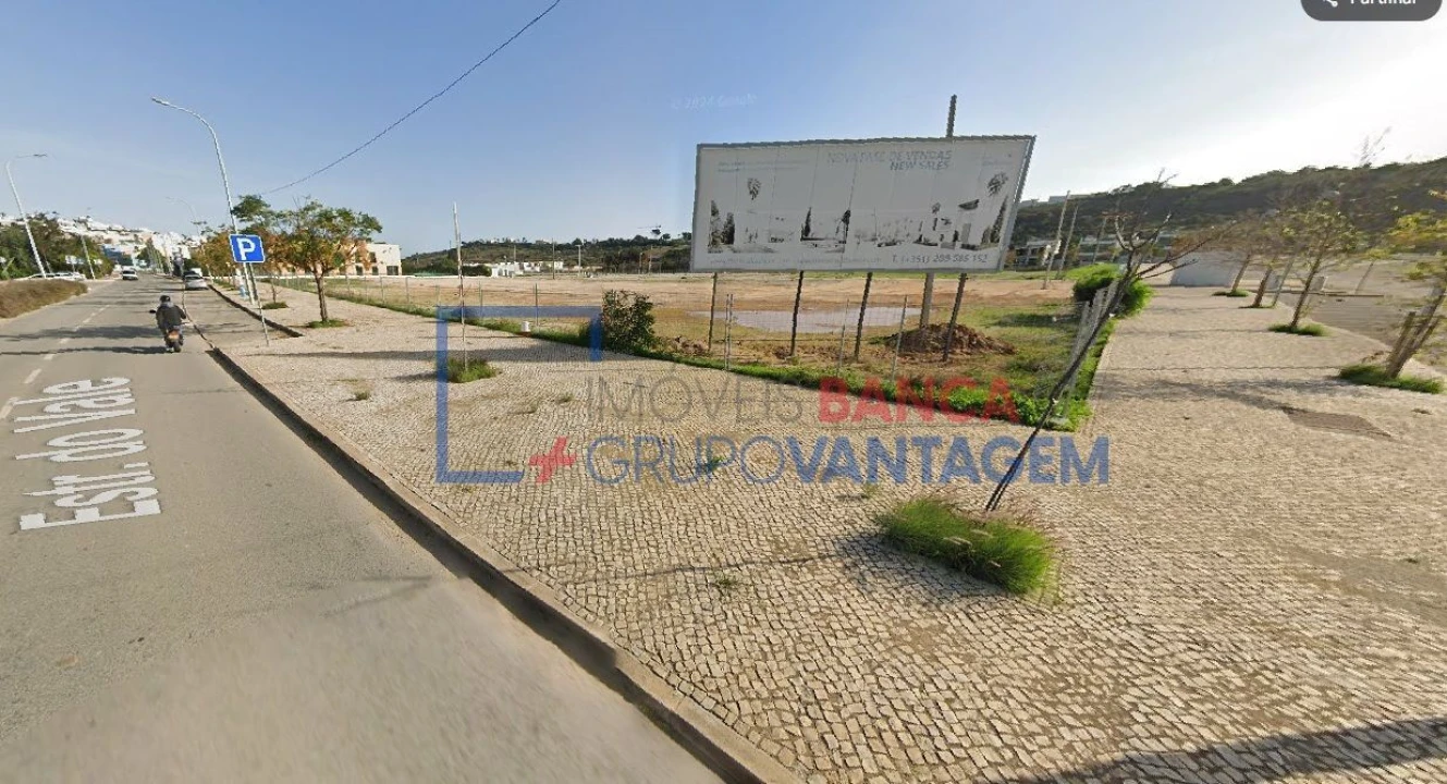 Terreno P/ Prédio para Venda em Albufeira e Olhos de Água Foto 2