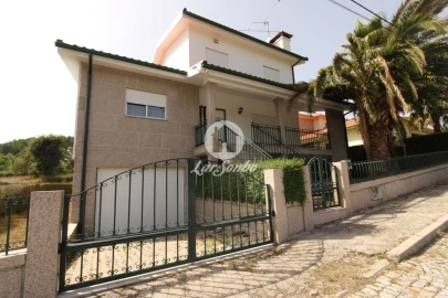 Moradia T3 para Venda em Rego