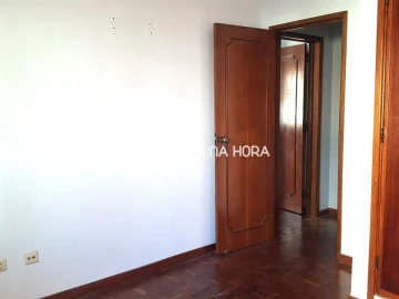 Apartamento T2 para Arrendamento em União das Freguesias de Setúbal