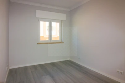 Apartamento T2 para Venda em Corroios