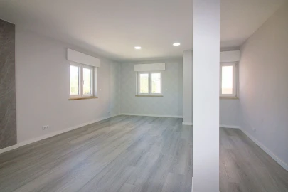 Apartamento T2 para Venda em Corroios