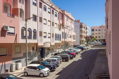 Apartamento T2 para Venda em Corroios