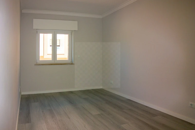 Apartamento T2 para Venda em Corroios Foto 19