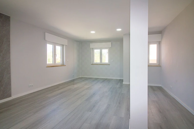 Apartamento T2 para Venda em Corroios Foto 8