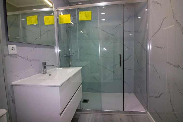 Apartamento T2 para Venda em Corroios Foto 16