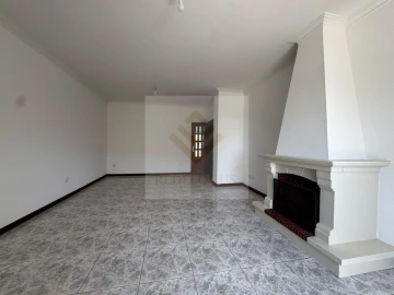 Apartamento T3 para Venda em São João de Ver