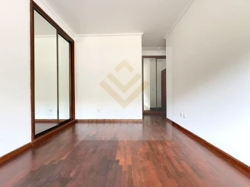 Apartamento T3 para Venda em São João de Ver